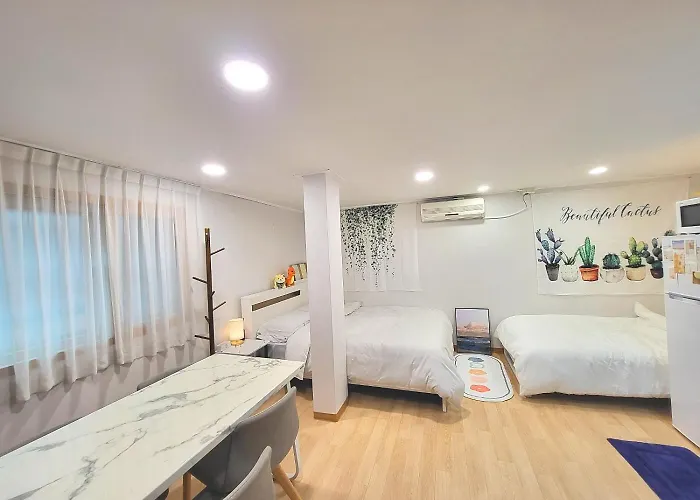 Urban Nest 12 *